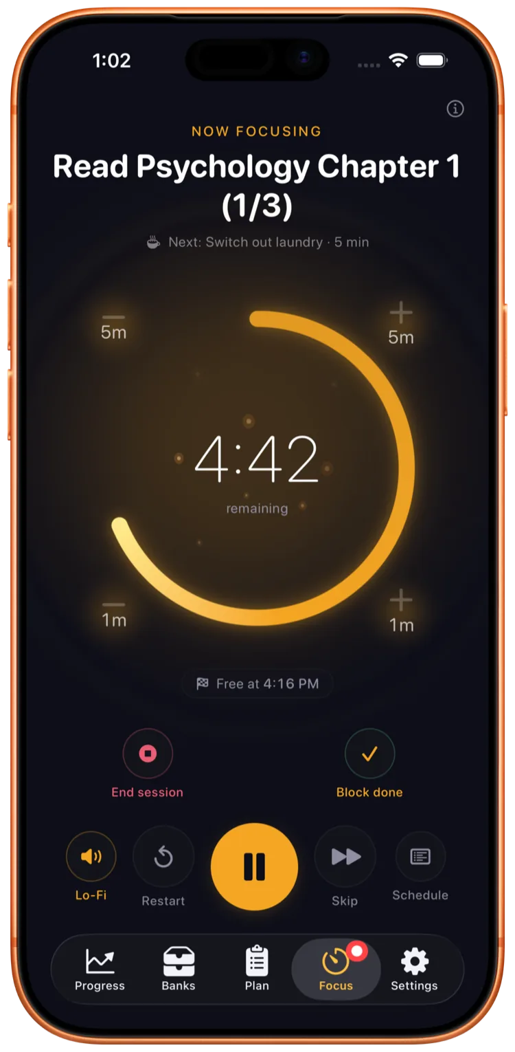 The Focus tab in Ebbi running a live session with timer and Lock Screen Live Activity